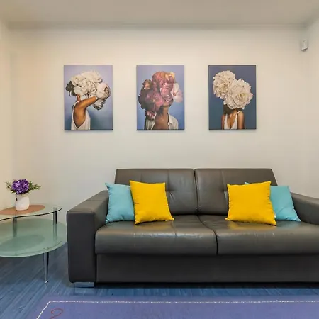 2к на дарвіна, бессарабка Apartment Kiew