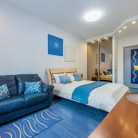 Apartment 2к на дарвіна, бессарабка Kiew