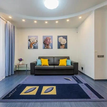 Apartment 2к на дарвіна, бессарабка Kiew