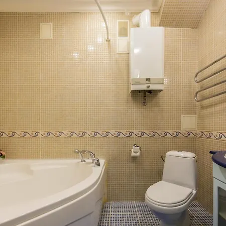 2к на дарвіна, бессарабка Apartment Kiew