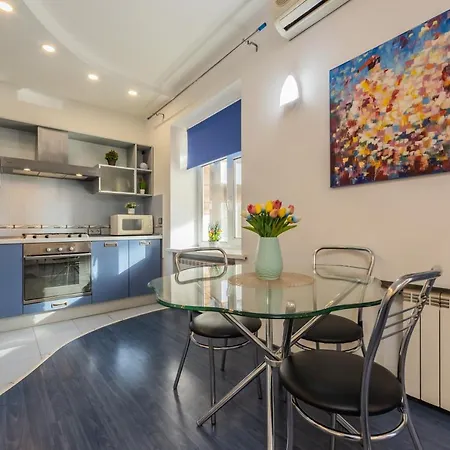 2к на дарвіна, бессарабка Apartment *